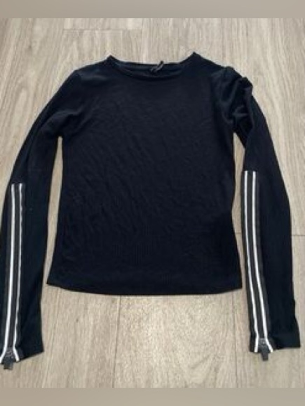 Black Long-Sleeve Women's Sweater with zipper